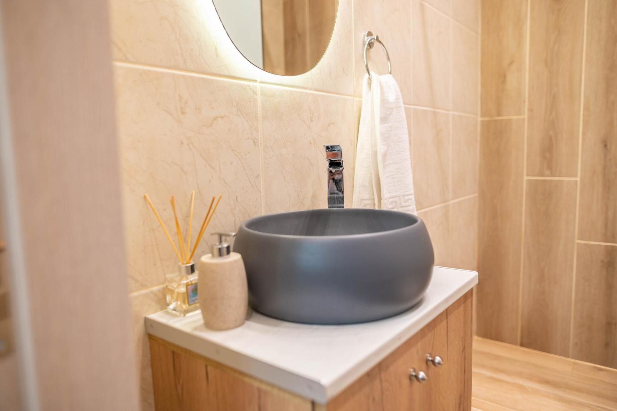 Kosnian City Suites ภายนอก รูปภาพ